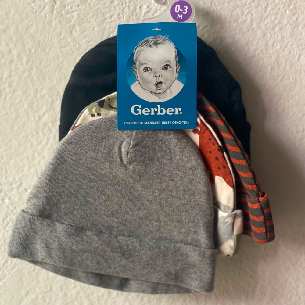 Gerber 4 Piece Beanie Set NWT